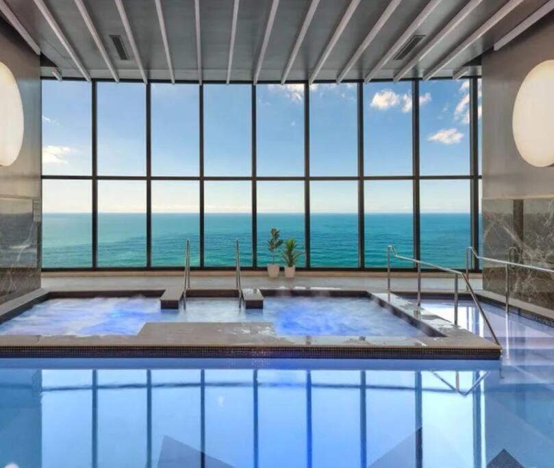 Surfers Paradise New Beachfront Apartments Gold Coast Esterno foto