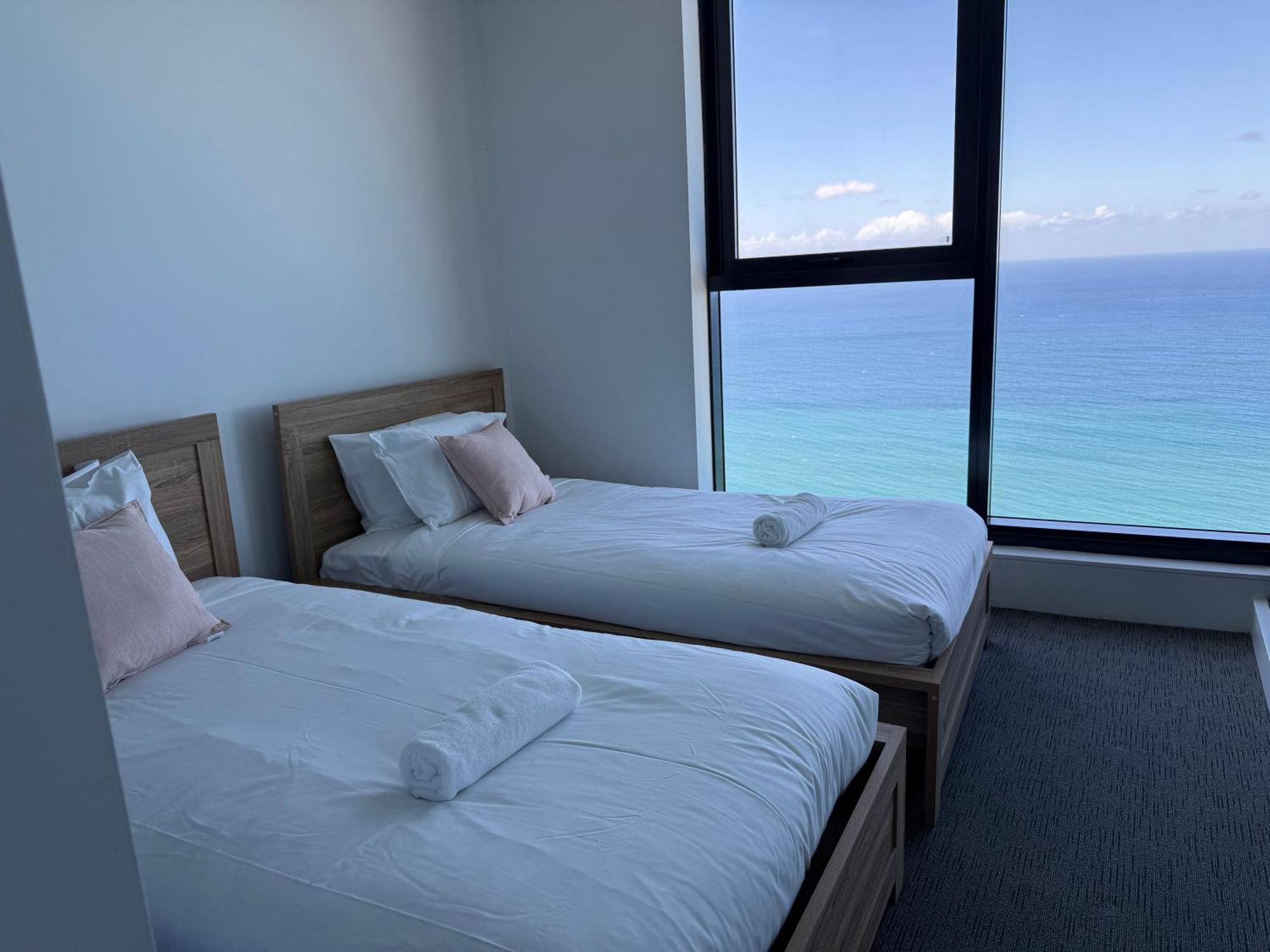 Surfers Paradise New Beachfront Apartments Gold Coast Esterno foto